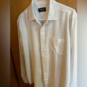 White buttonfront men’s dress shirt
